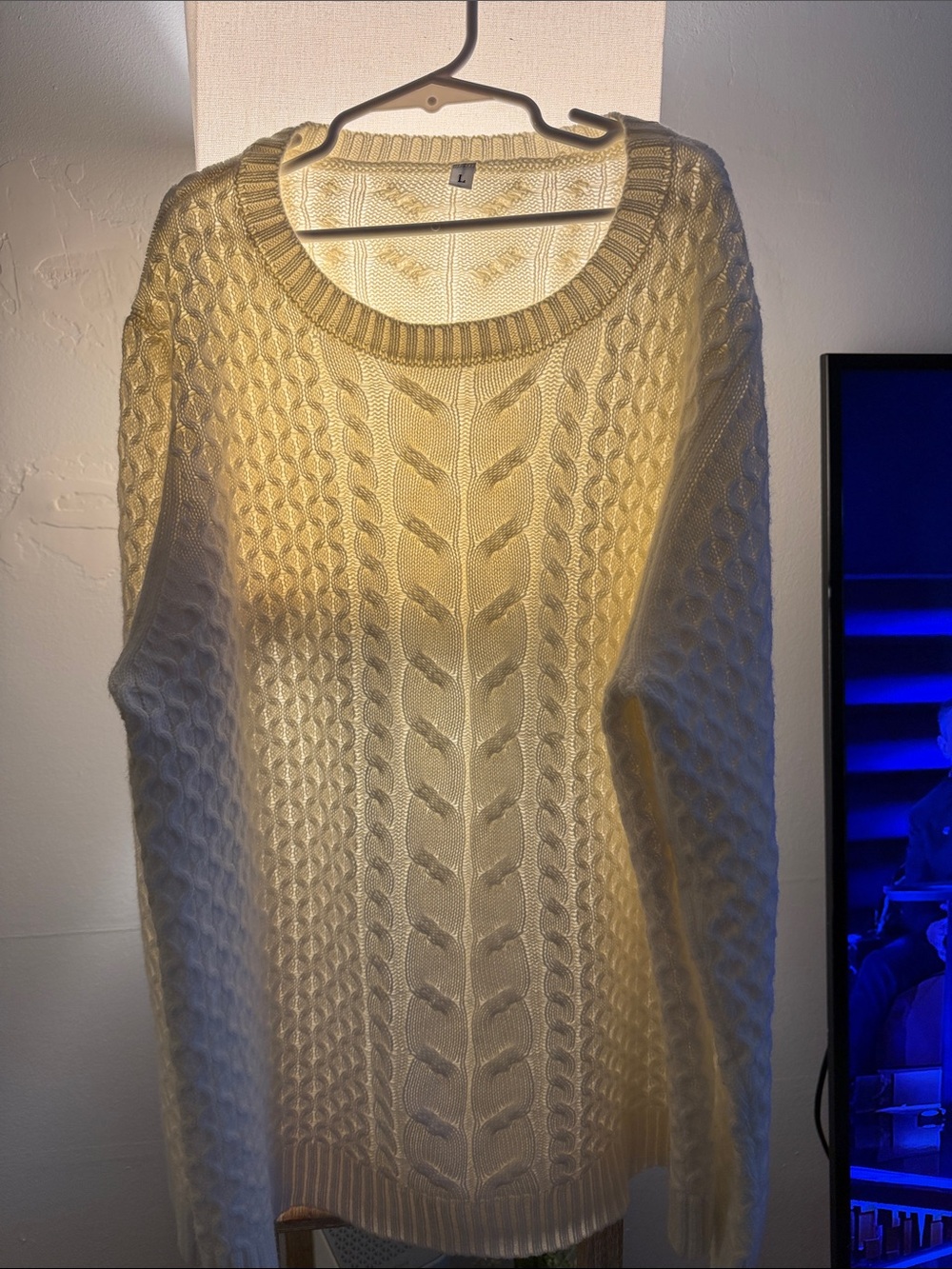Women's Cable Knit Sweater - Cream